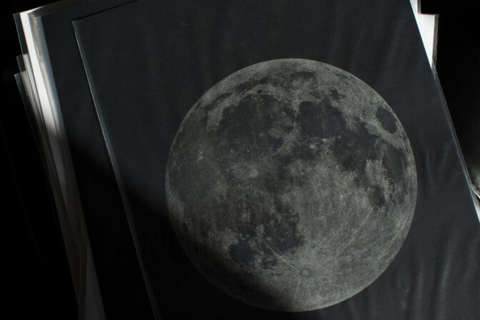 Artprint The Moon Donkey Products – Bild 3