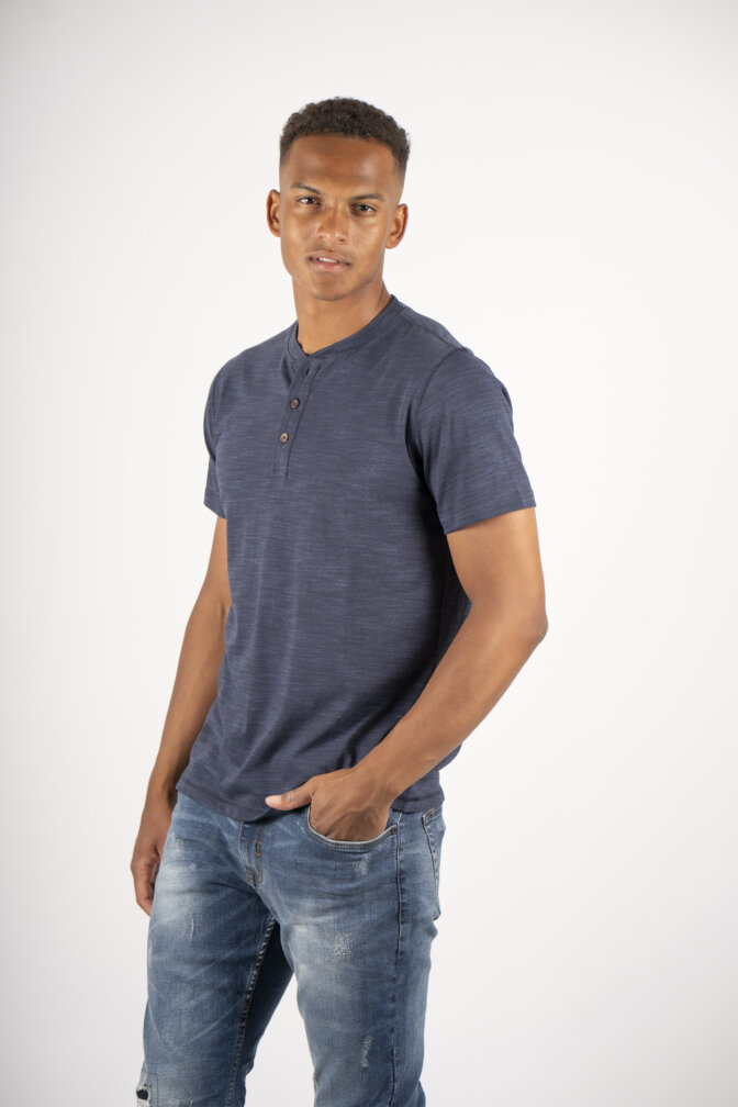T-Shirt mit Knopfleiste by Marcus