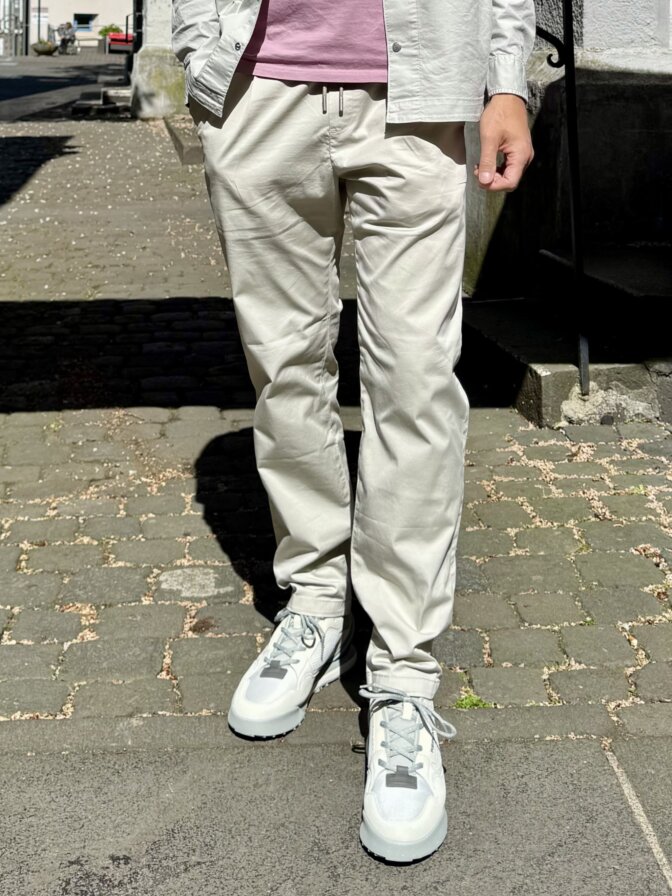 Chinohose aus Twill Replay – Bild 5