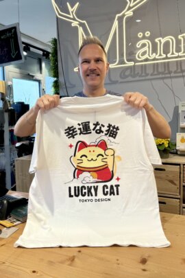 Unknown CC Oversized Shirt Lucky Cat